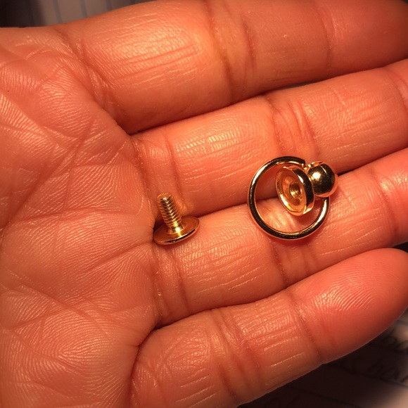 Screwed Studs/ Brass Button With Back Puller - Picture 6 of 6